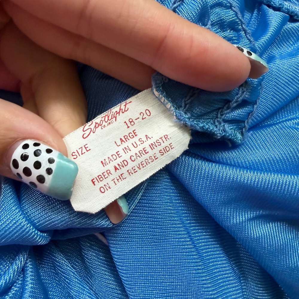 Vintage Spotlight Co Blue Nylon High Slit Nightgown Smocked Lace Trim USA Large - Picture 4 of 6